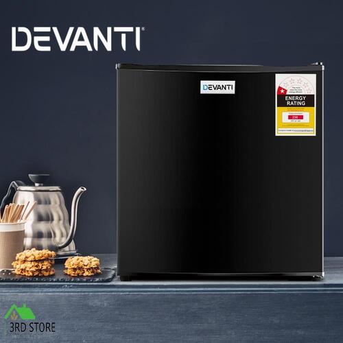 RETURNs Devanti Mini Bar Fridge Portable Office Apartment Refrigerator Cooler Freezer 48