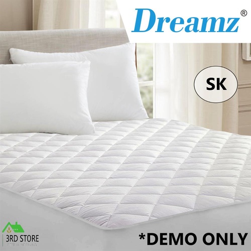 DreamZ Fully Fitted Waterproof Bamboo Fibre Mattress Protector in Super King Size